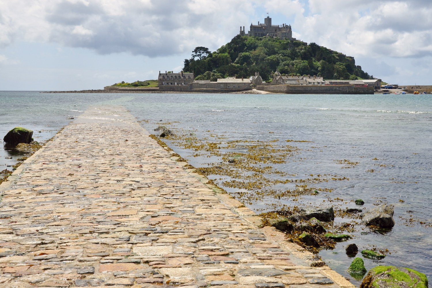 Saint Michael Ramp St_Michael’s_Mount_and_causeway – Elisabeth Hobbes Writes History