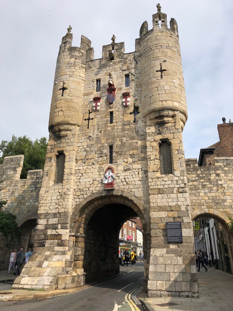 micklegate bar – Elisabeth Hobbes Writes History